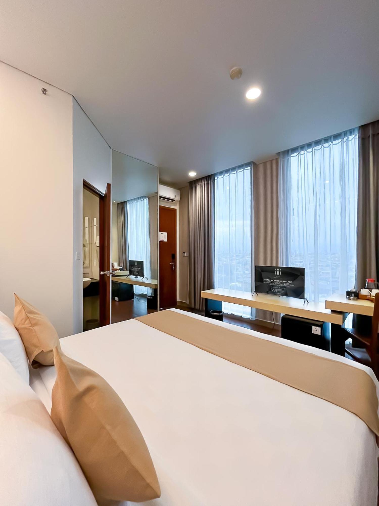 Hotel 88 Embong Malang Tunjungan Surabaya By Wh - Breakfast With The Best View On The Highest Floor And Strategic Location In The City Center Екстер'єр фото