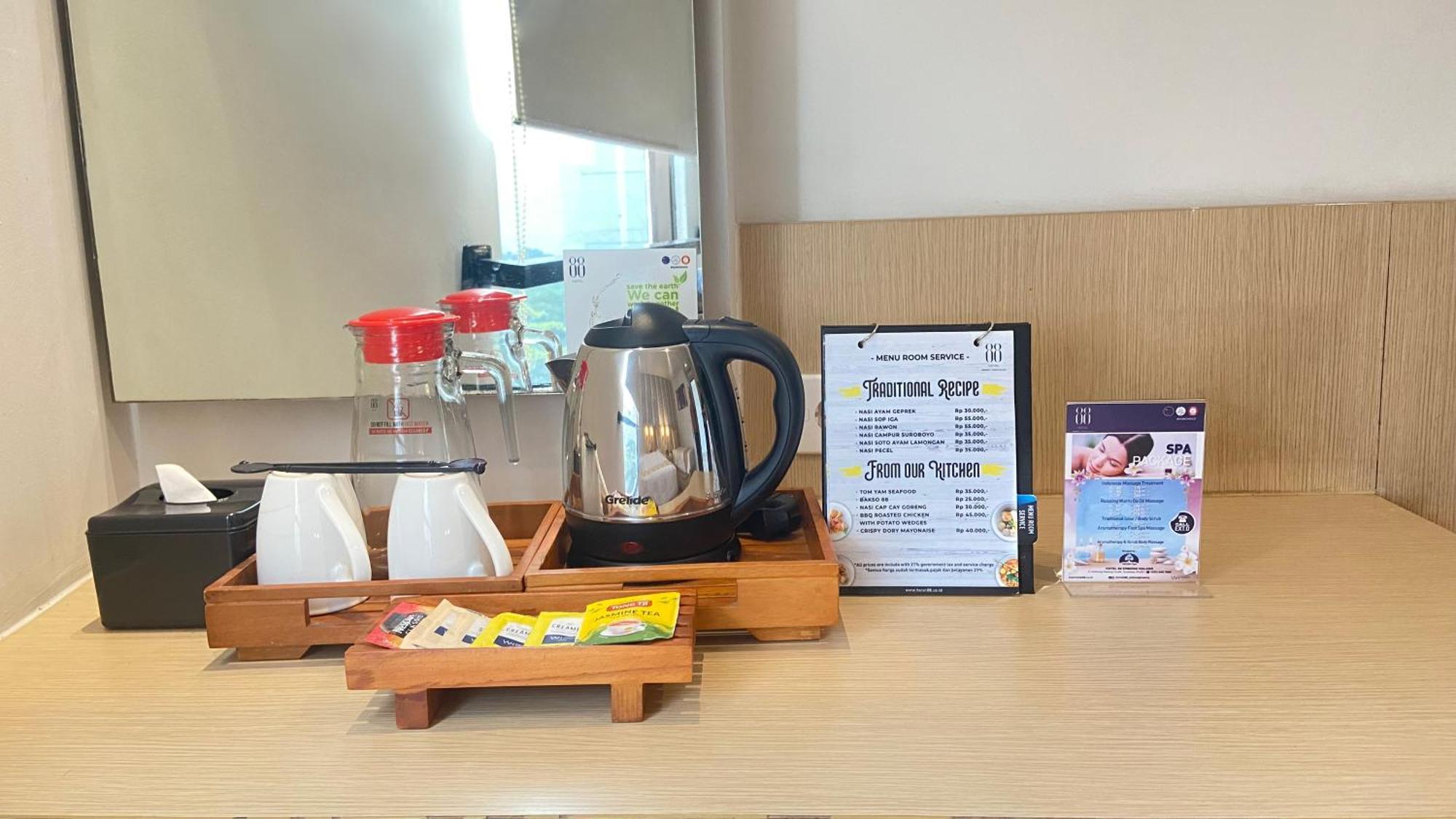 Hotel 88 Embong Malang Tunjungan Surabaya By Wh - Breakfast With The Best View On The Highest Floor And Strategic Location In The City Center Екстер'єр фото