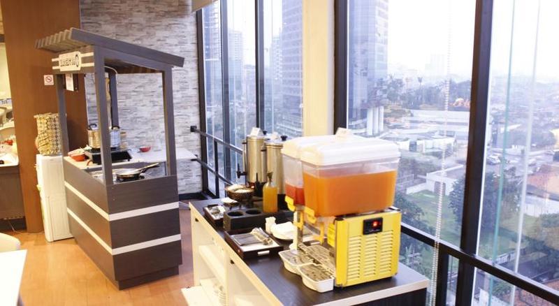 Hotel 88 Embong Malang Tunjungan Surabaya By Wh - Breakfast With The Best View On The Highest Floor And Strategic Location In The City Center Екстер'єр фото