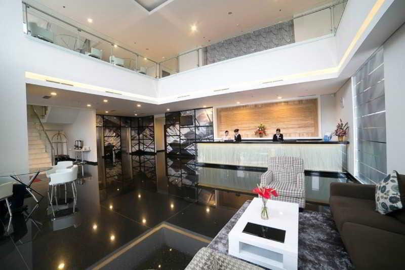 Hotel 88 Embong Malang Tunjungan Surabaya By Wh - Breakfast With The Best View On The Highest Floor And Strategic Location In The City Center Екстер'єр фото